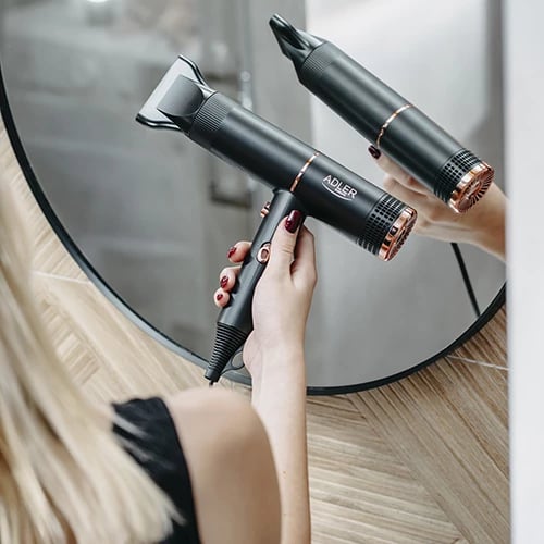 Tharëse flokësh, Adler AD 2278, 1400W, 2 shpejtësi, 2 temperatura, jonizim, ftohtë, e zezë me elemente ari