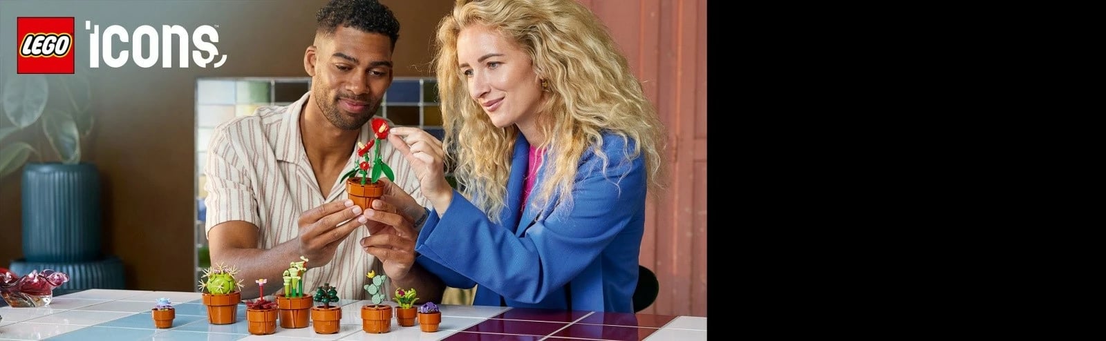 Set LEGO Icons 10329 Small Plants, 758 pjesë, dekor për të rritur, plastikë