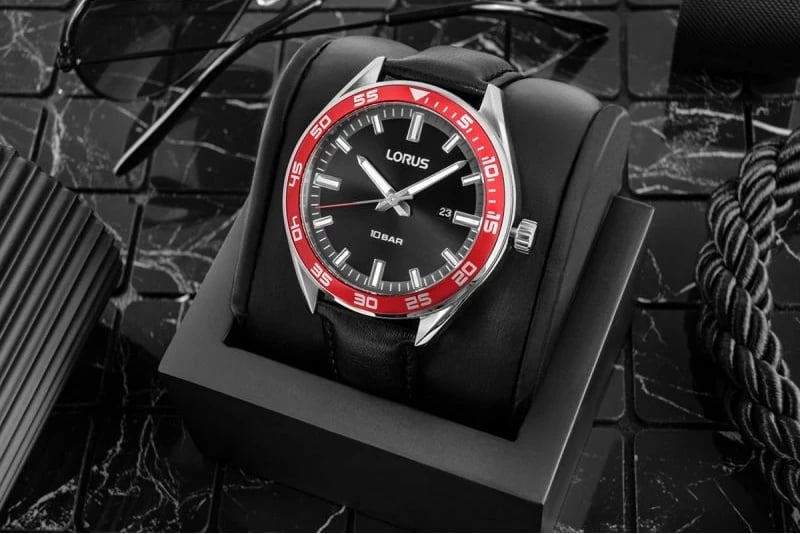 Orë dore për meshkuj Lorus, e zezë