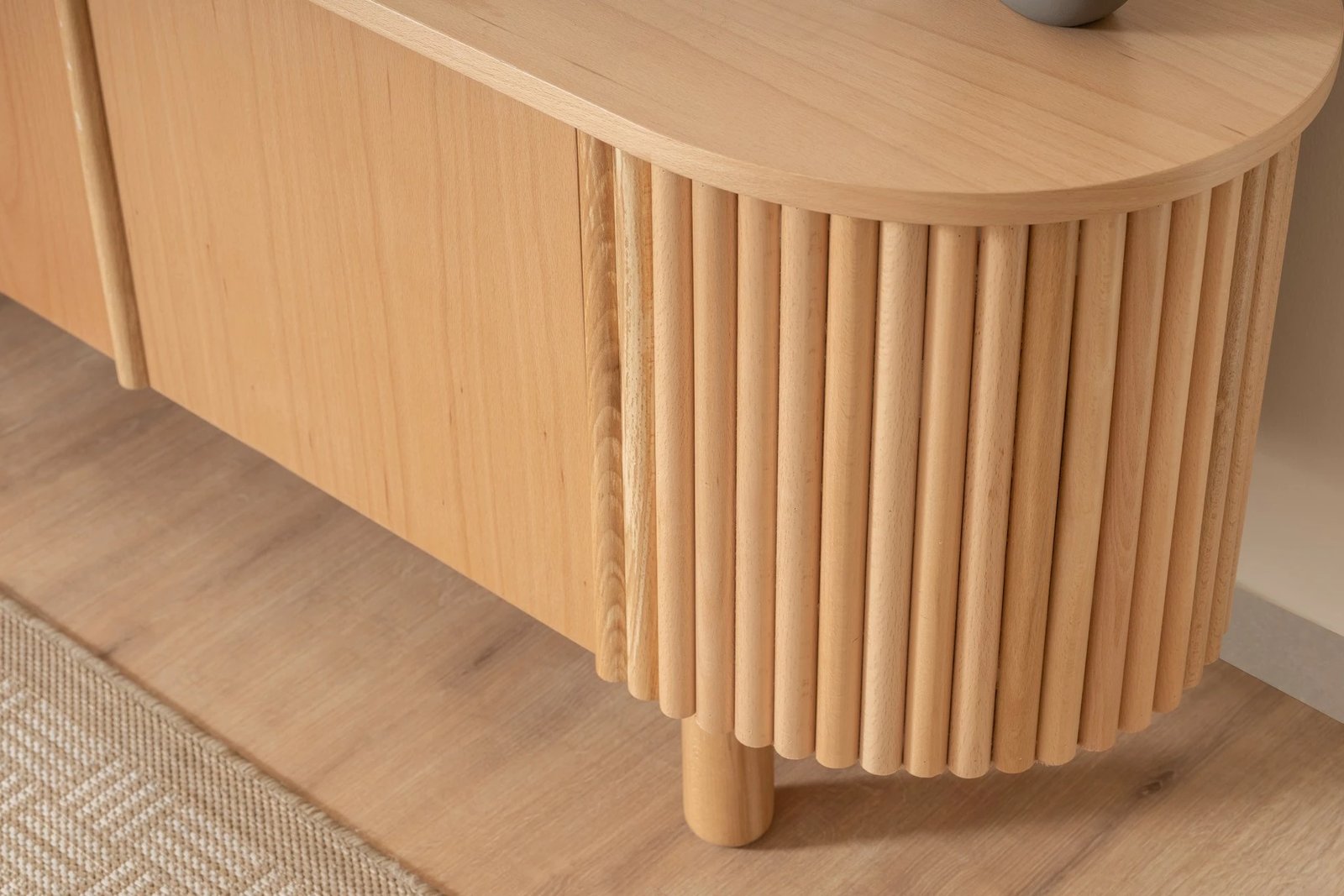 Komodë TV Hanah Home, Lugias, ngjyrë ahu