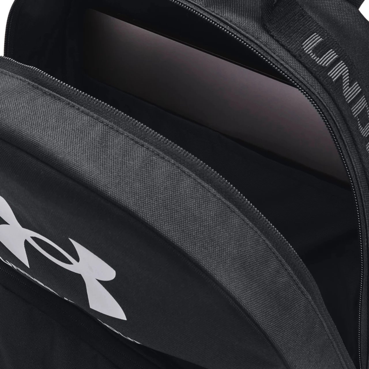 Çantë shpine Under Armour, unisex, e zezë