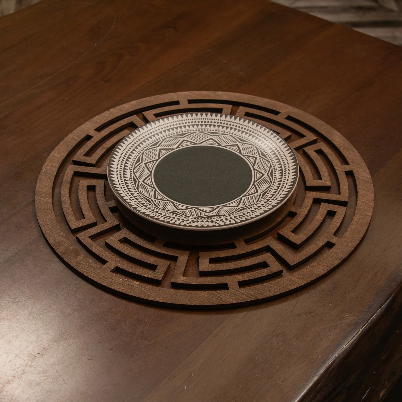 Set nënshtruesish tavoline prej druri, Labirint, ngjyrë wenge, 4 copë