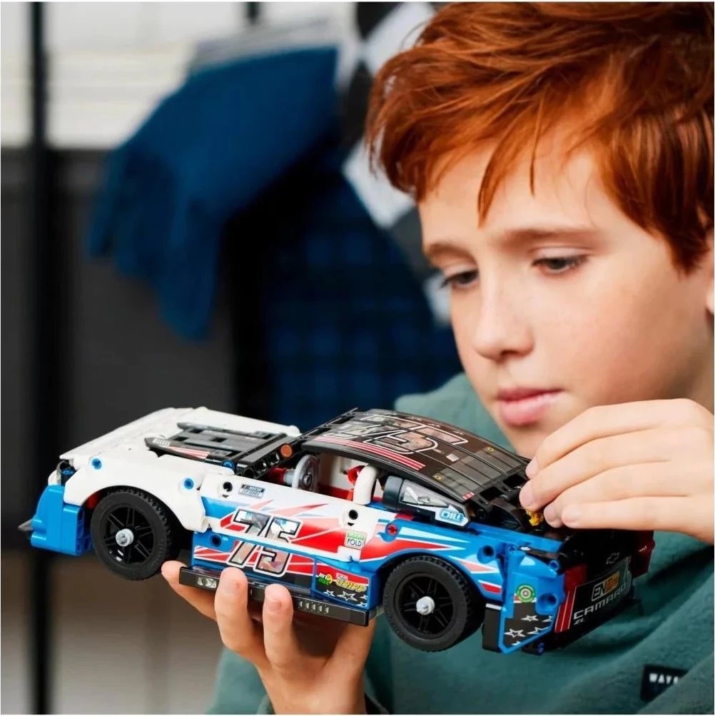 Set lodër LEGO Technic 42153, Chevrolet Camaro ZL1