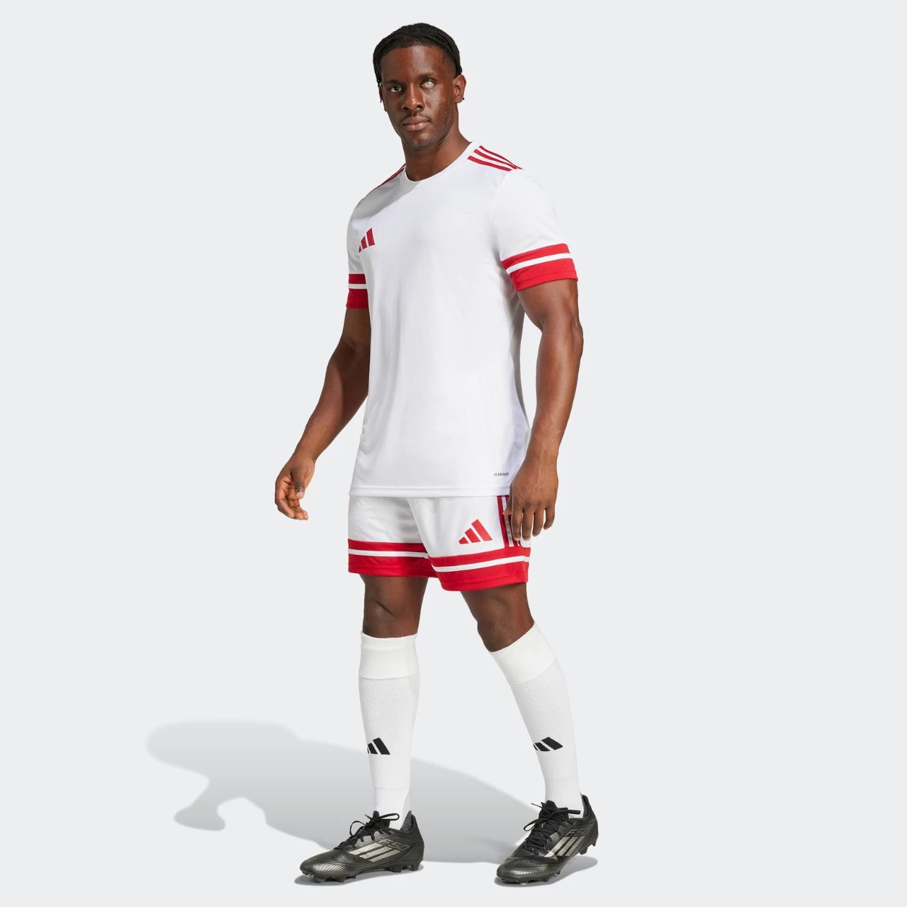 Maicë për meshkuj adidas, e bardhë