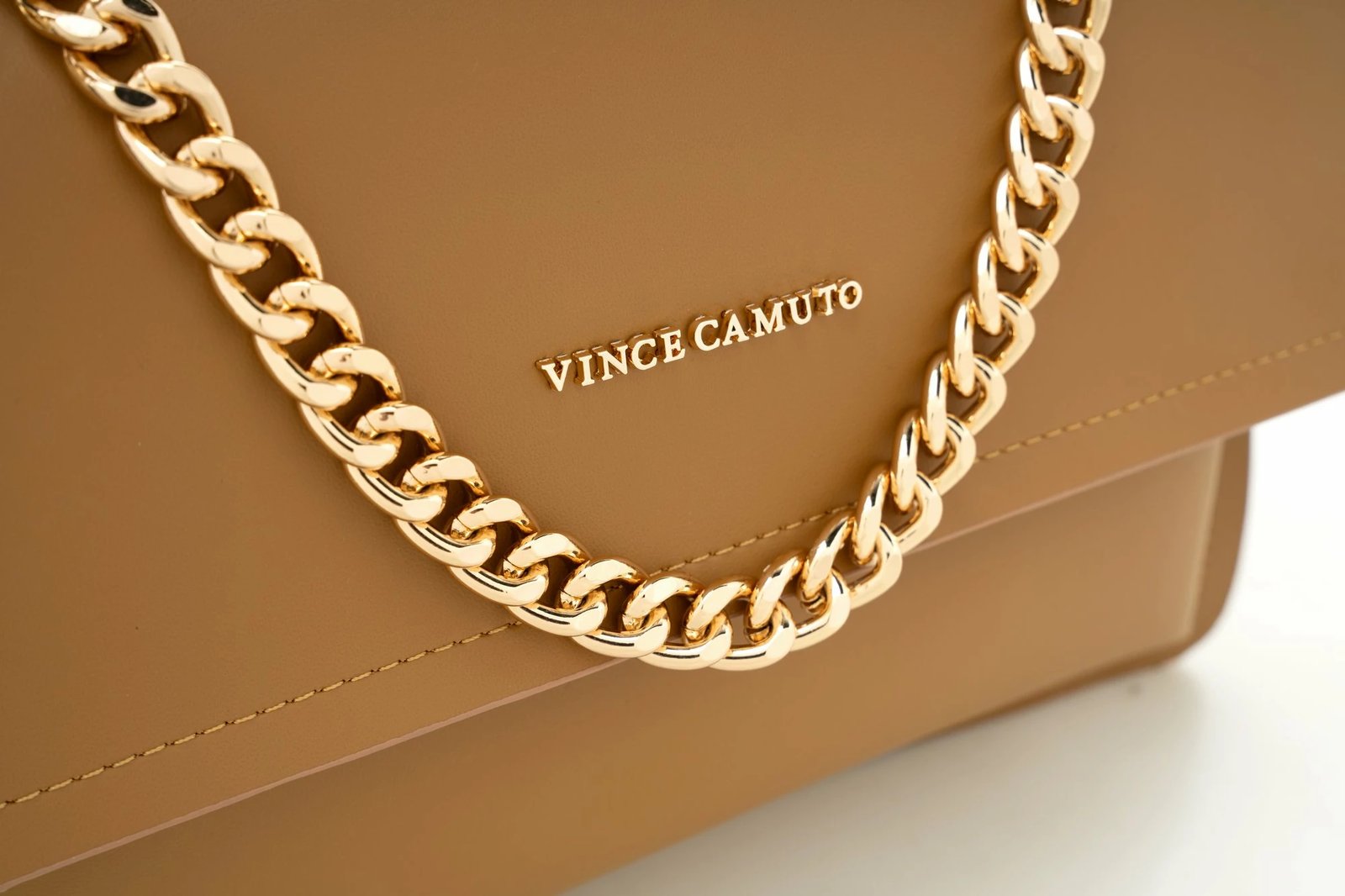 Çantë krahu, ngjyrë mustard, Vince Camuto, Sorrento