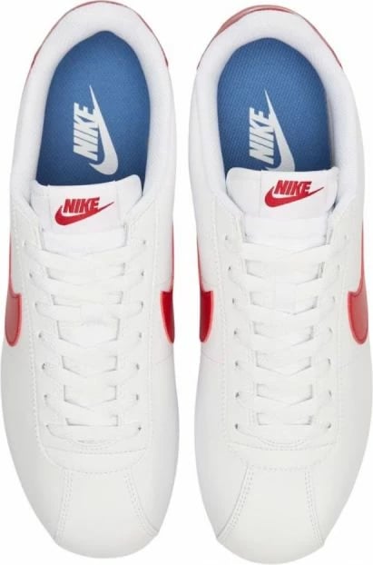 Atlete për meshkuj Nike, të bardha