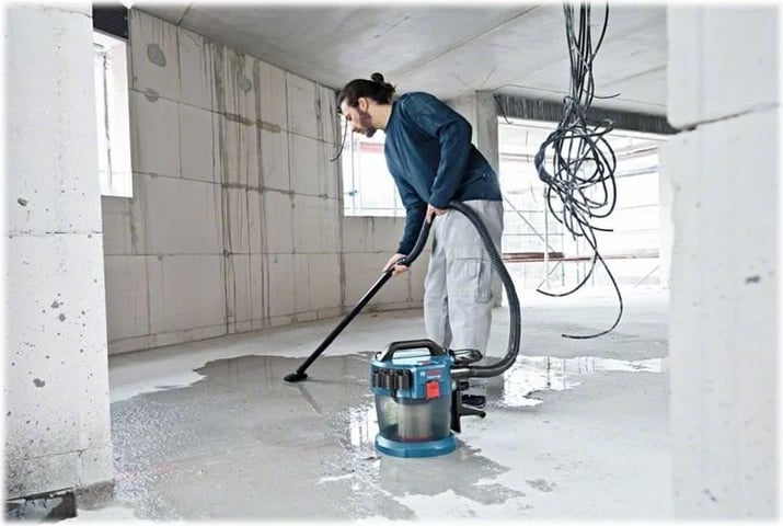 Fshesë industriale BOSCH GAS 18V-10 L Professional, me bateri, 800g, zi/blu