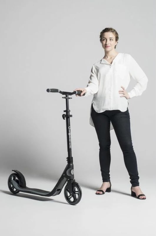 Trotinetë për të gjithë Globber, e zezë dhe e gjelbër