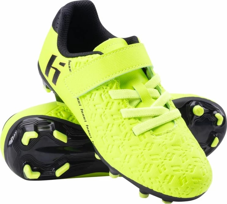 Atlete futbolli për fëmijë Huari