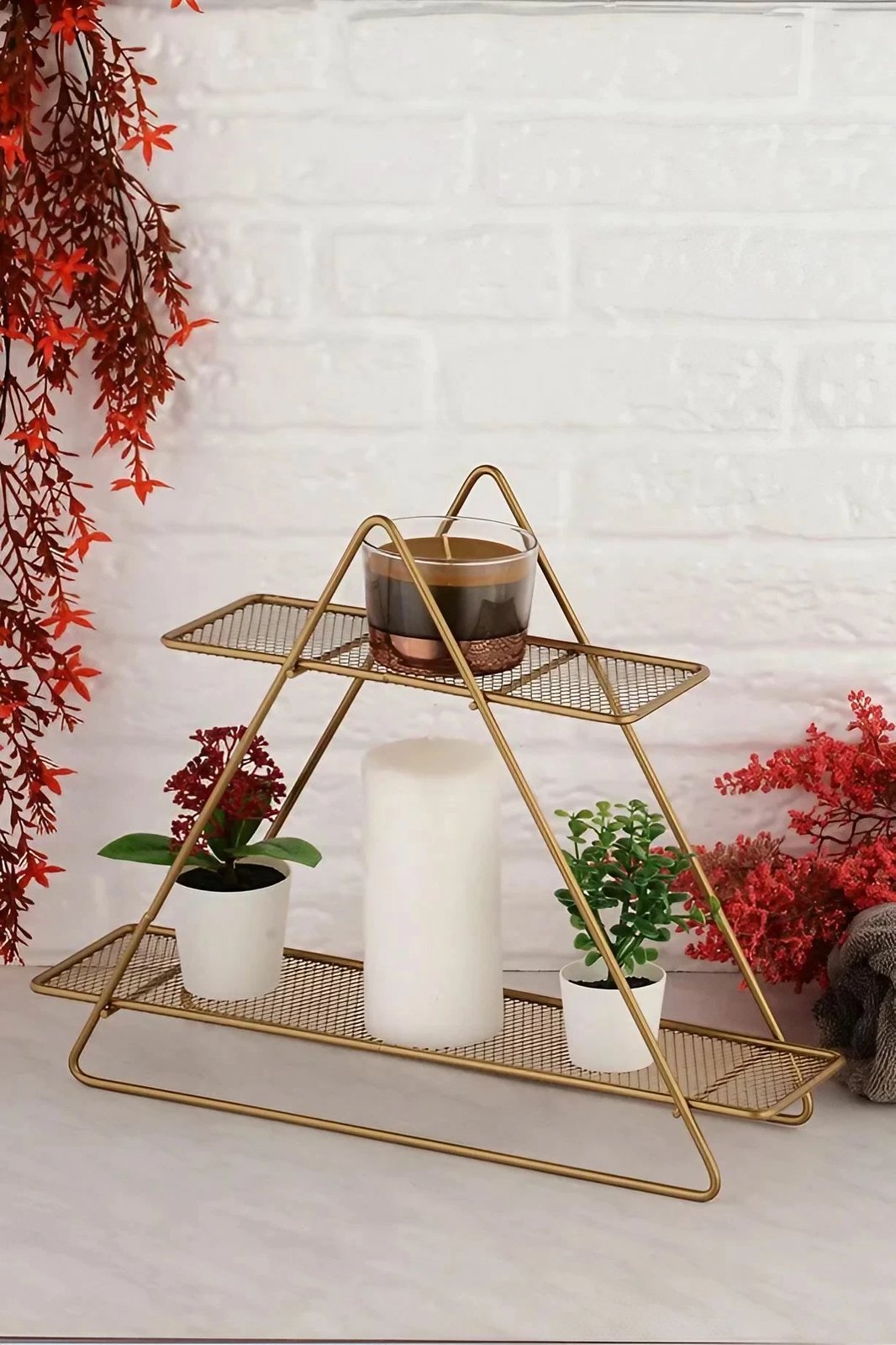 Raft dekorativ metalik për mur, dizajn Aberto, Piramit D2K