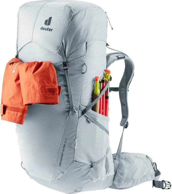Çantë shpine Deuter, për meshkuj dhe femra Çantë shpine Deuter, për meshkuj dhe femra