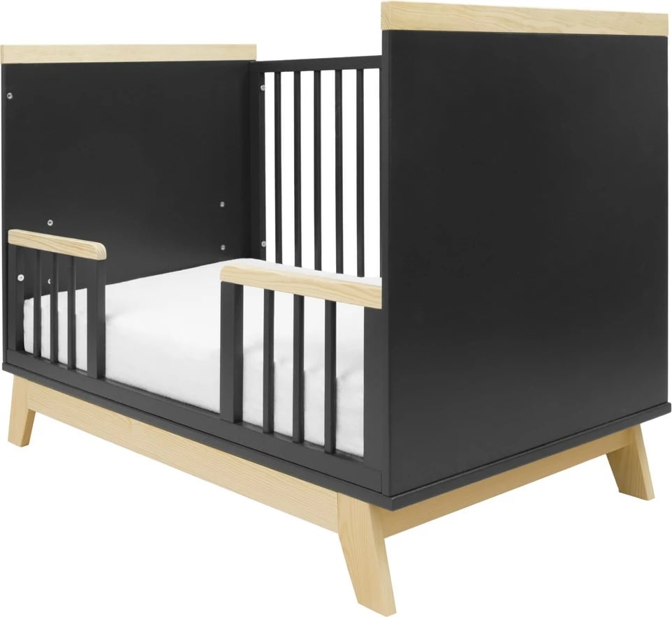 Krevat fëmijësh New Baby Marcus 120x60 cm me barrierë sigurie, bazë me grila 3 nivele, dru pishe/MDF, grafit/natyral