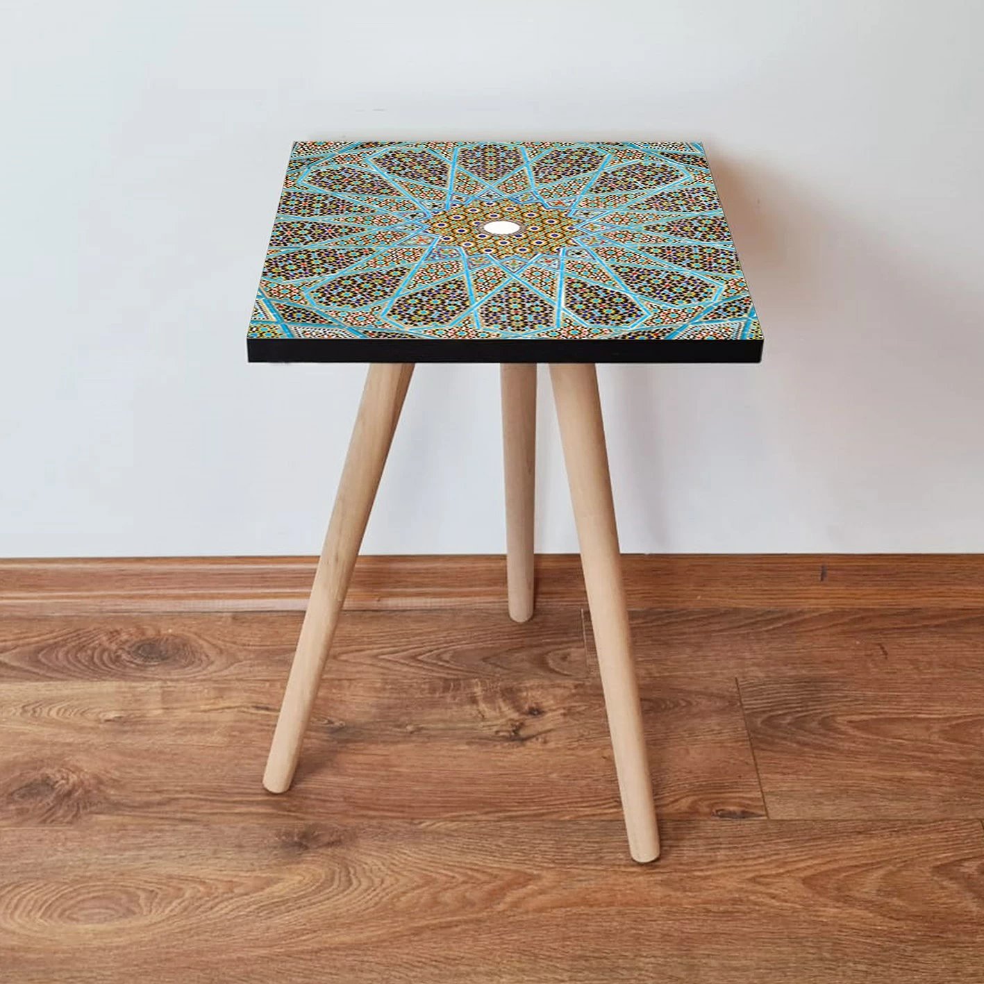 Tavolinë anësore Skye Decor, Shp340, shumëngjyrëshe