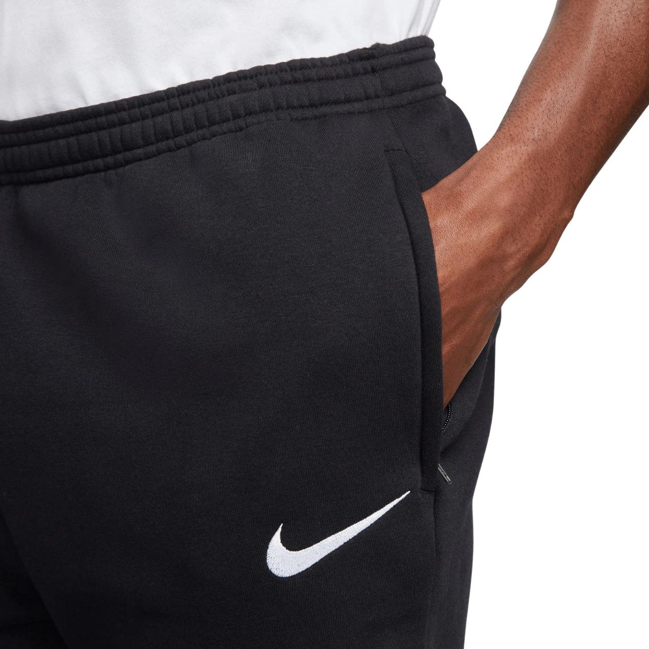 Pantallona sportive Nike për meshkuj, të zeza