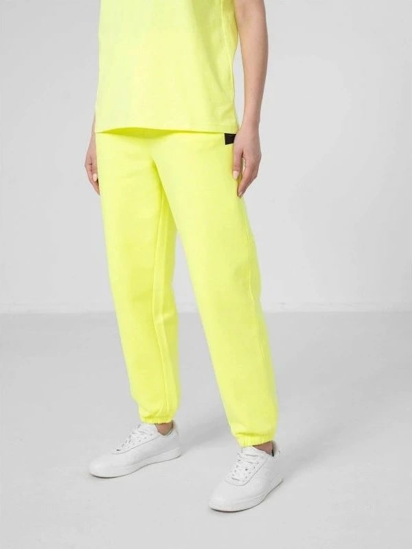 Pantallona sportive për femra 4F