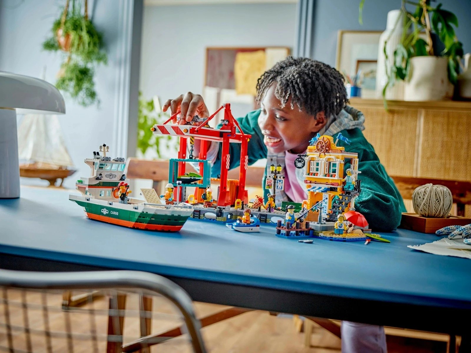 Set LEGO City Seaside Port me anije mallrash 60422, plastikë, 1226 pjesë, për fëmijë 8+