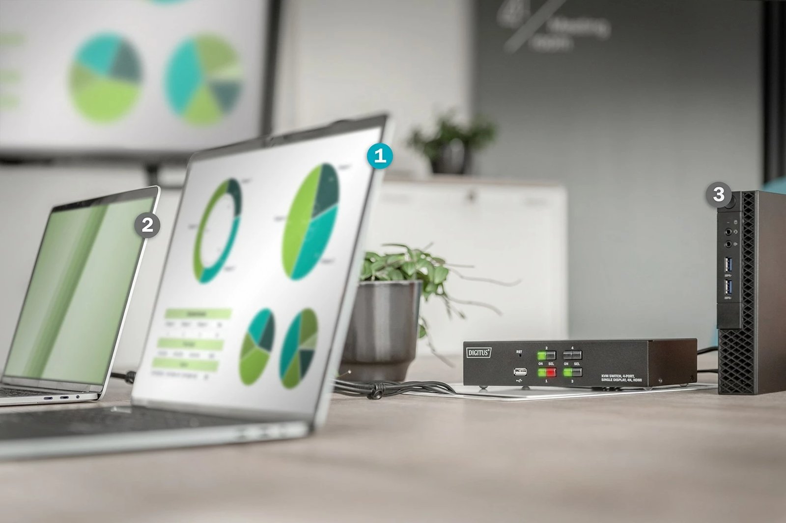 Switch KVM DIGITUS DS-12880, 4 porta, 4K, HDMI, i zi