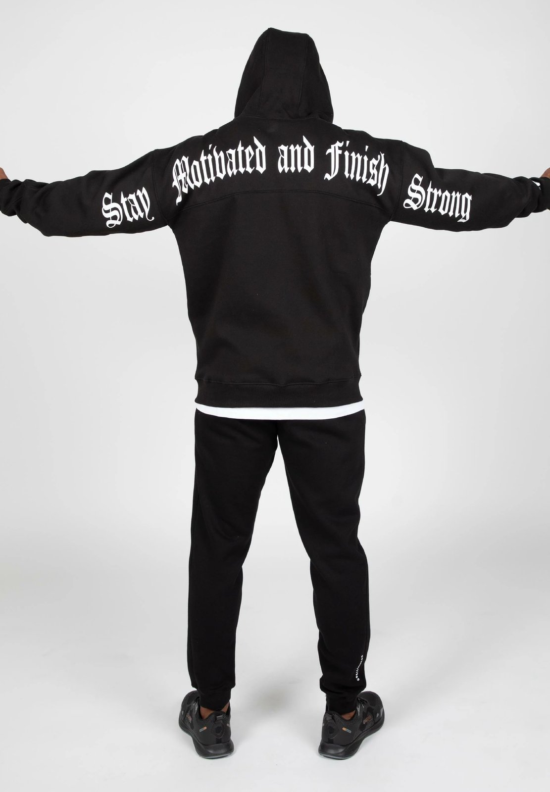 Duks Utah me Zinxhir – E Zezë