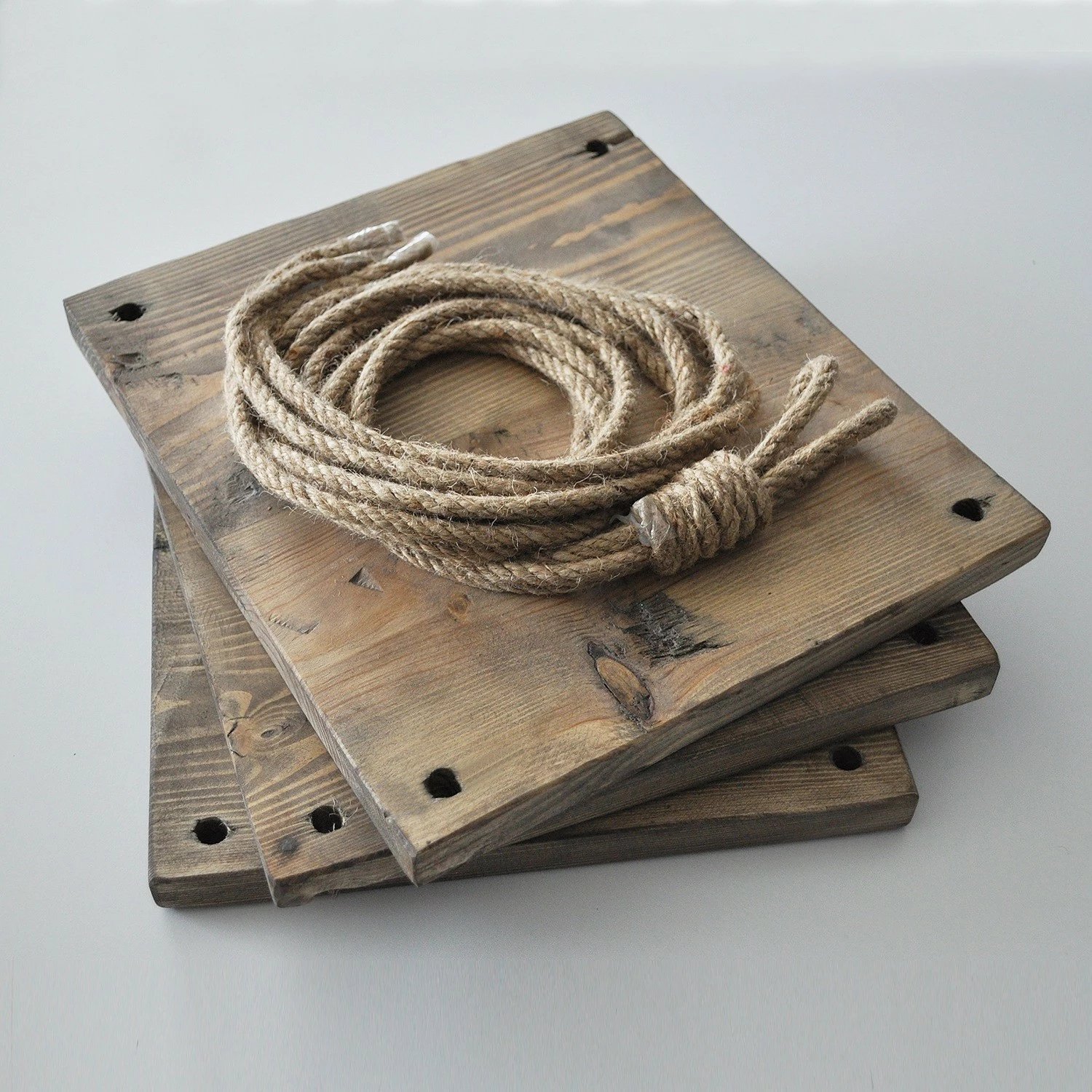 Raft muri Hanah Home, Gar013, ngjyrë arre