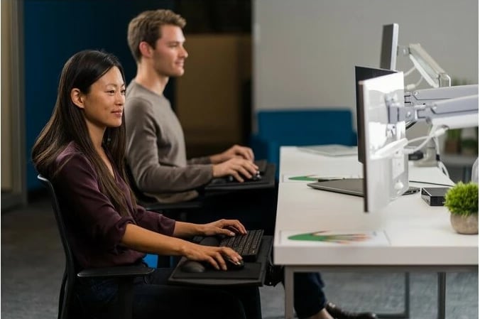 Krah monitori i dyfishtë Kensington One-Touch, 13-32", rregullim lartësie, argjendtë