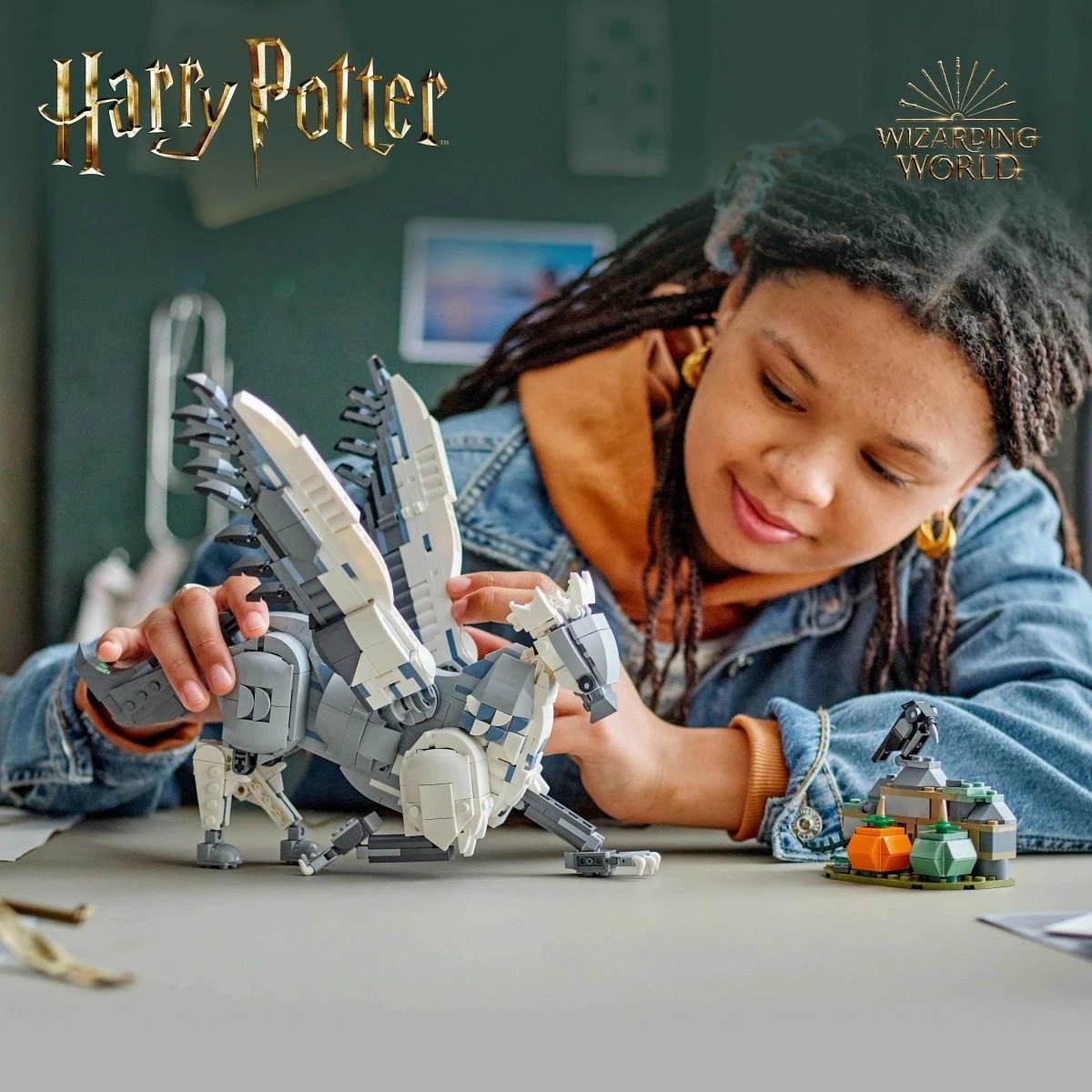 Set LEGO Harry Potter Hardodziob 76427, 723 pjesë, plastikë, për fëmijë dhe adhurues, gri