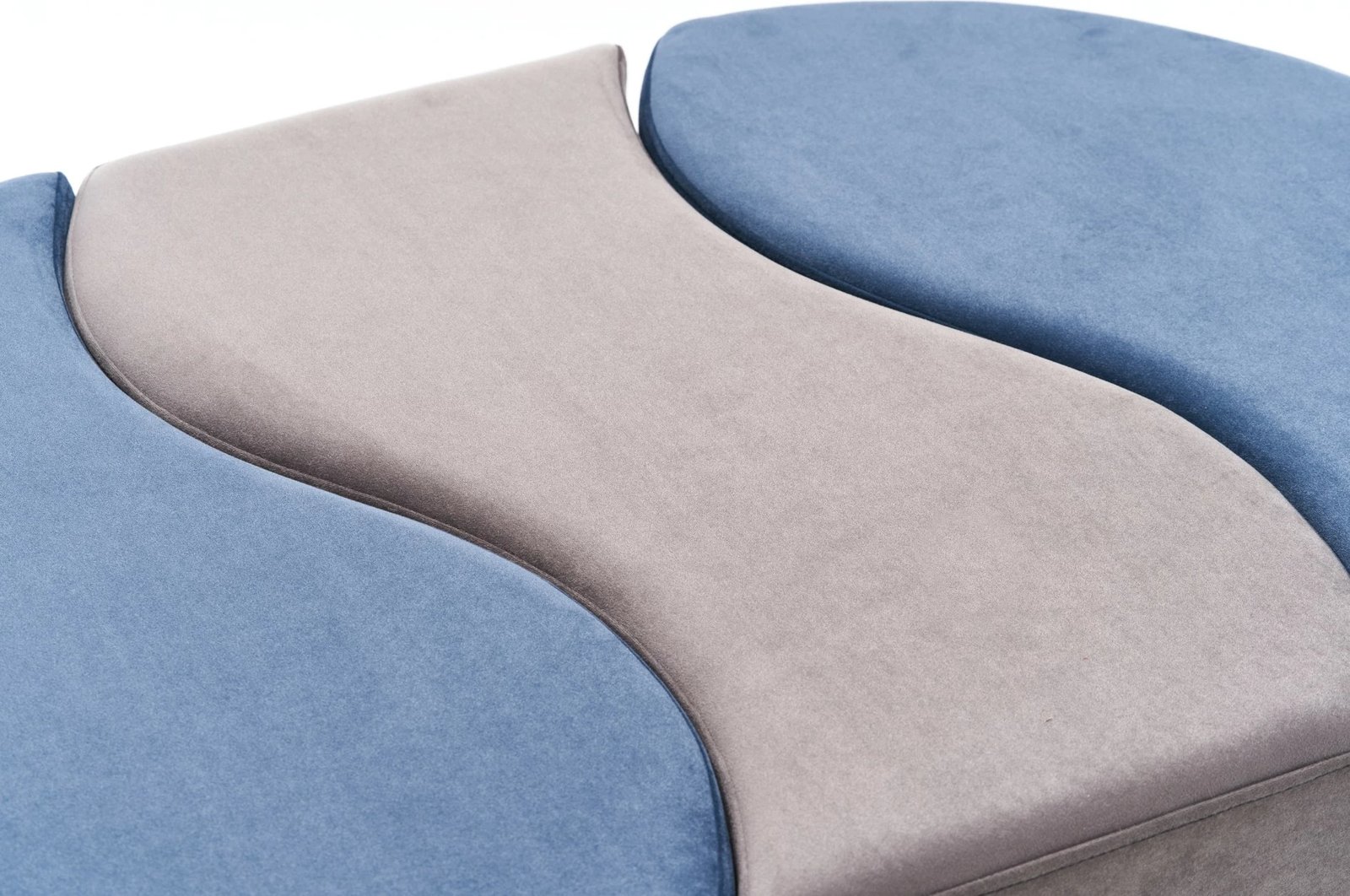 Puf modern Atelier del Sofa, Alya, ngjyrë kaltër dhe mink