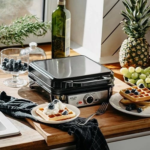 Hekur për waffle Adler AD 3083, 1800 W, Katër waffle, Argjendtë