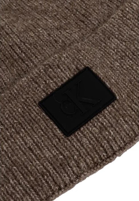 Kapelë për meshkuj Calvin Klein Jeans, kafe Kapelë për meshkuj Calvin Klein Jeans, kafe