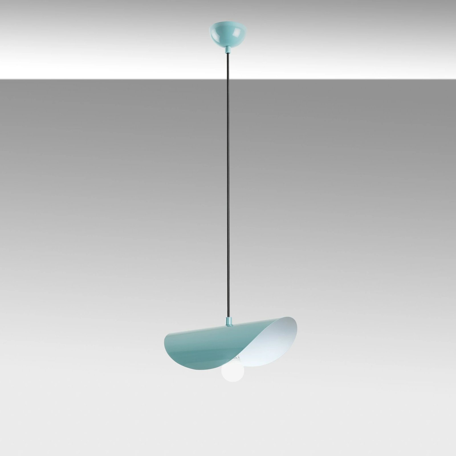 Llambë tavani Opviq, Eger, ngjyrë turquoise