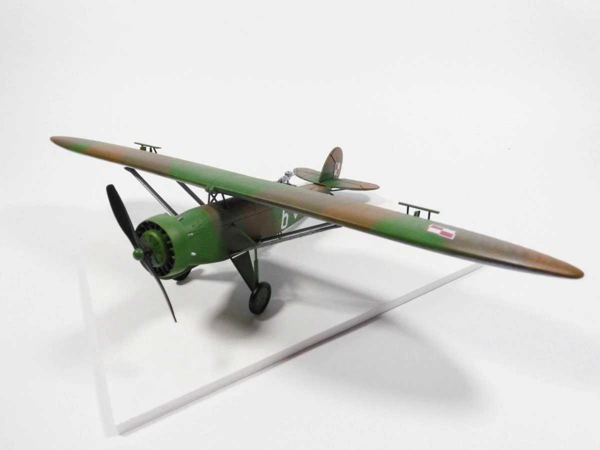 Set model aeroplani Mirage Lublin R.XIII D, 1:48, me ngjyra dhe aksesorë Set model aeroplani Mirage Lublin R.XIII D, 1:48, me ngjyra dhe aksesorë