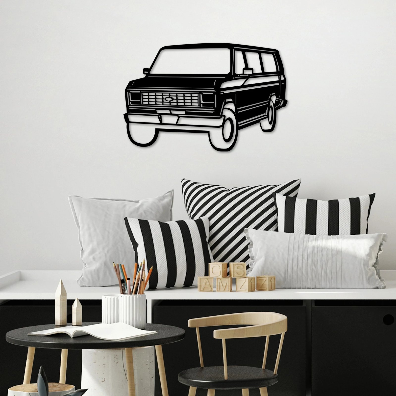 Aksesor dekorativ metalik për mur, Wallity, FORD Club Wagon old van, ngjyrë e zezë, 60x40cm