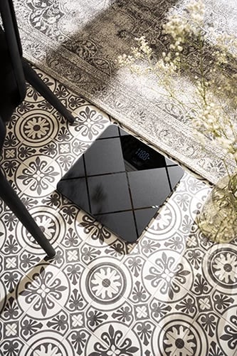 peshore banjoje elektronike, Adler AD 8169, kapacitet 180 kg, ekran LED, platformë xhami e temperuar 30x30 cm, graphite-black