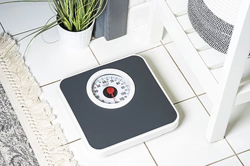 Peshore banjo mekanike, Adler AD 8178, 120 kg, saktësi 1 kg, rregullim kalibrimi, e zezë