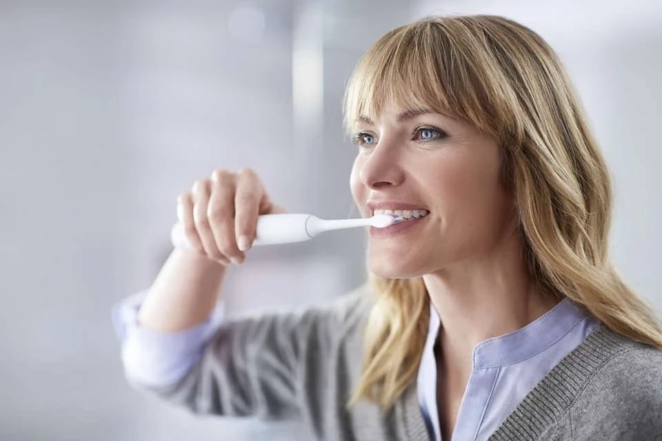 Furçë dhëmbësh elektrike Philips Sonicare, e bardhë