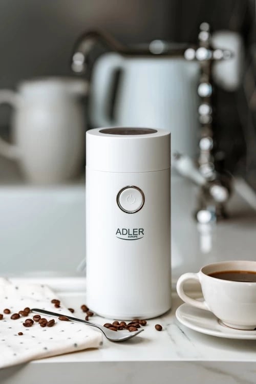 Mulli kafeje Adler AD 4446, 150 W, kapacitet 75 g, kapak transparent me bllokim sigurie, e bardhë/argjendtë Mulli kafeje Adler AD 4446, 150 W, kapacitet 75 g, kapak transparent me bllokim sigurie, e bardhë/argjendtë