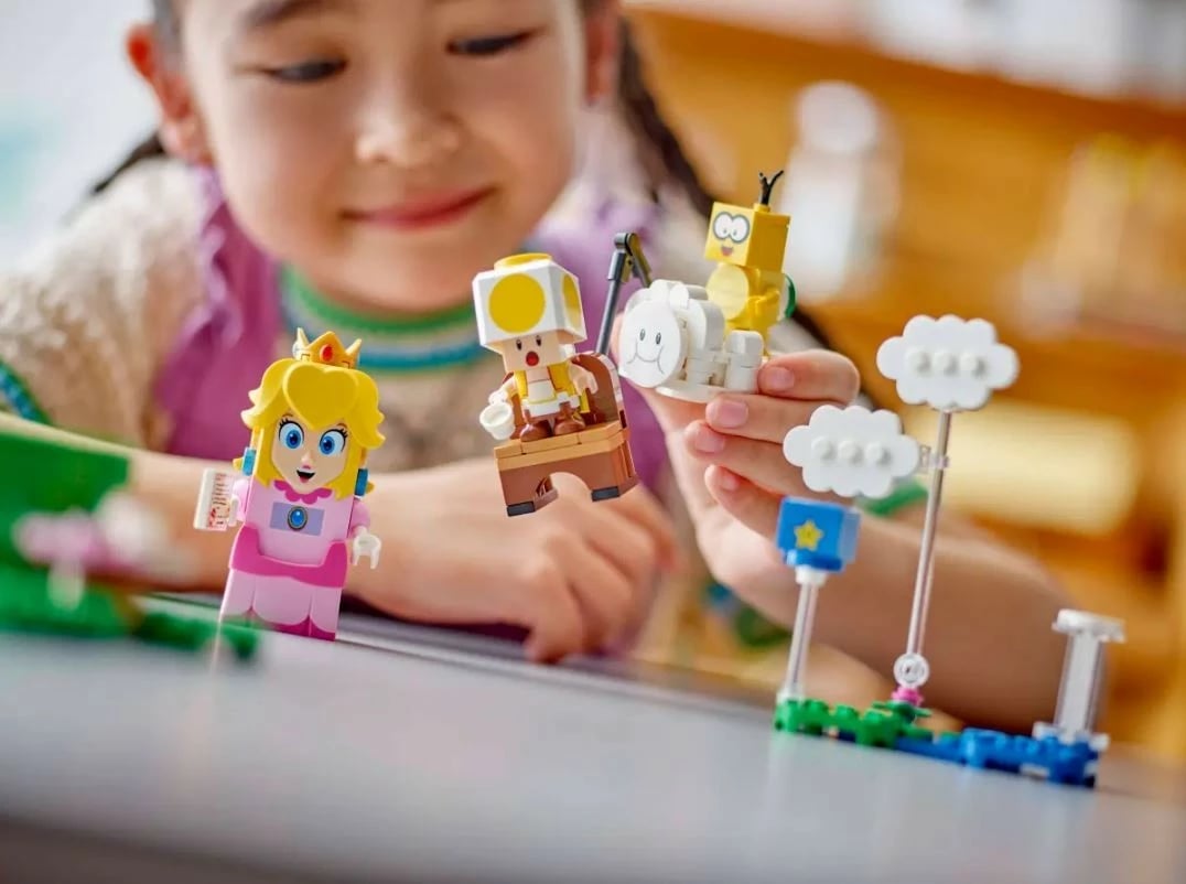 Set LEGO Super Mario 71441, Figurë interaktive Peach, 208 pjesë