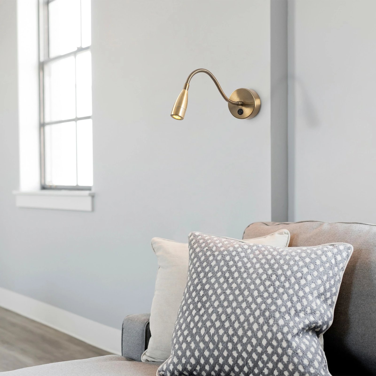 Llambë muri vintage për lexim, Opviq, 3247