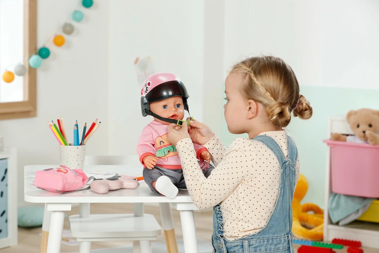 Helmetë për kukull Baby Born E-Scooter 43 cm, 835937-116724, rozë/zezë