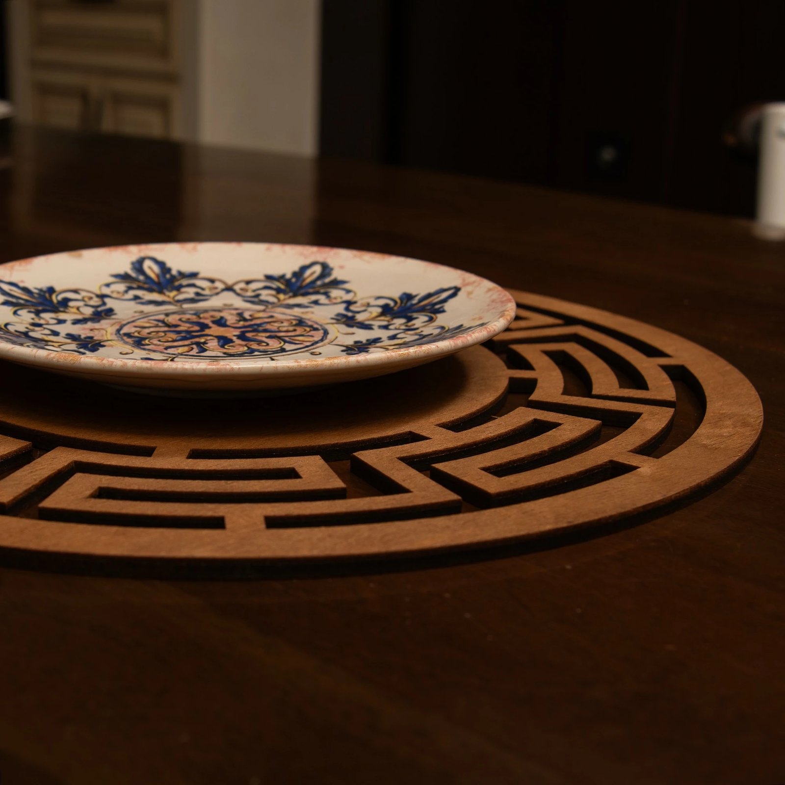 Set nënshimesh tavoline prej druri, Hermia, Labirint, 4 copë, ngjyrë arre