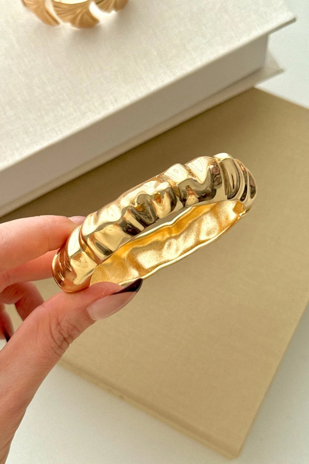 Byzylyk çeliku ngjyrë ari Jumeon, BCYJ-251039