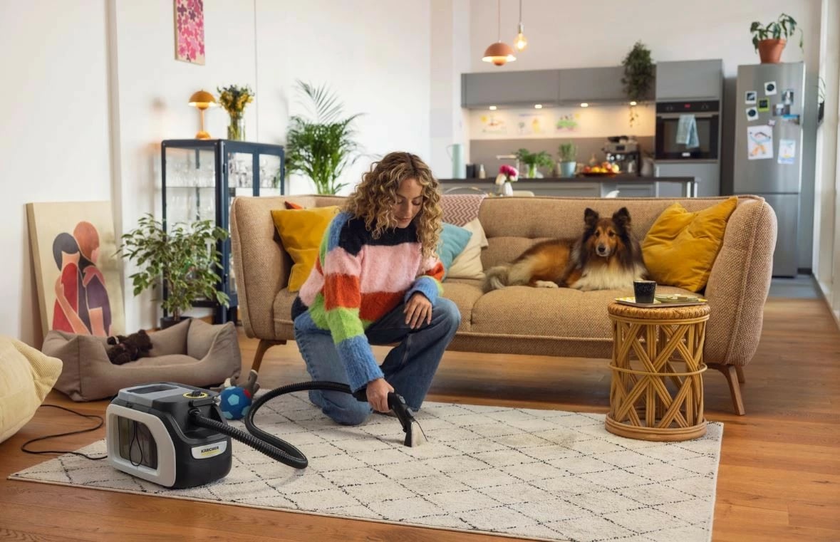 Pastrues me ujë dhe tharje Karcher SE 3 Compact, 1.7L, 500W, zi/bardhë