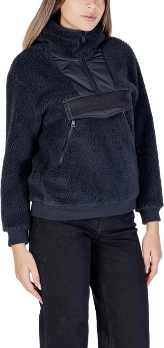 Jakne Napapijri femra, e zezë