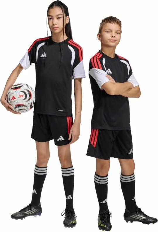 Shorce për fëmijë adidas, të kuqe e të zeza