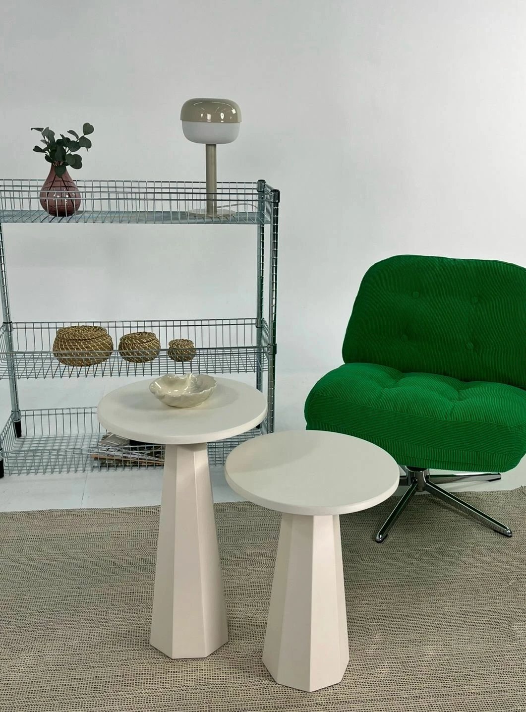 Set tavolinash anësore Skye Decor, Lilyum (57 + 47), krem