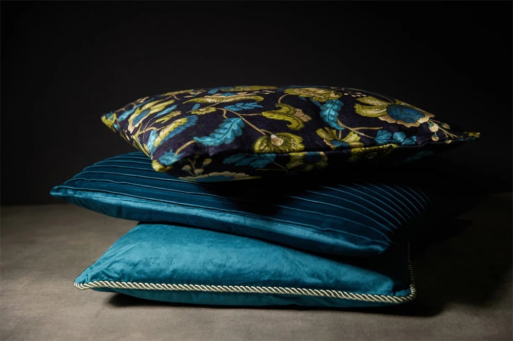 Jastëk dekorativ Plisse, kadife, ngjyrë petrol, 40x60cm