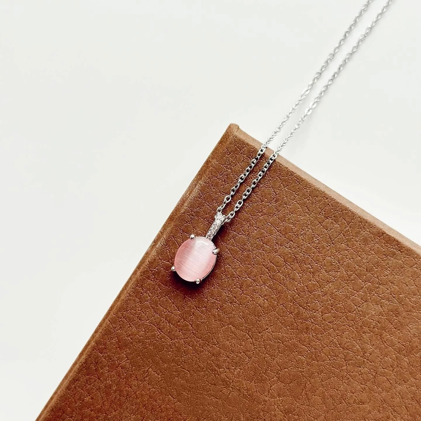 Varëse çeliku Jumeon, ngjyrë rozë dhe argjend