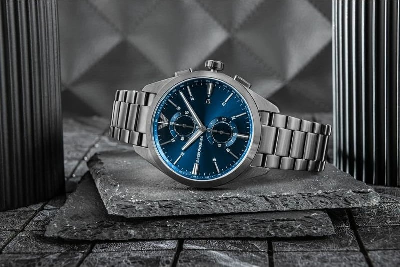 Orë dore për meshkuj Emporio Armani, titanium