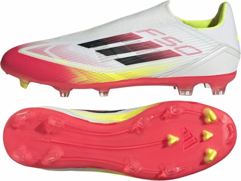 Atlete futbolli adidas për meshkuj, të bardha