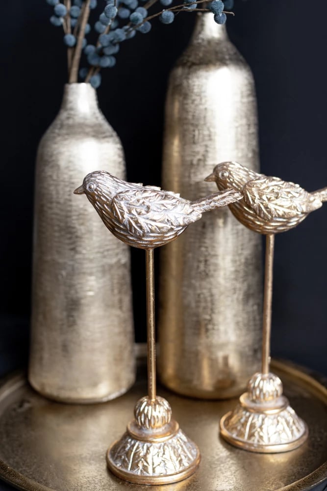 Dekor zog FUGLE, polirezine, ngjyrë ari antik, 18x10x32cm Dekor zog FUGLE, polirezine, ngjyrë ari antik, 18x10x32cm