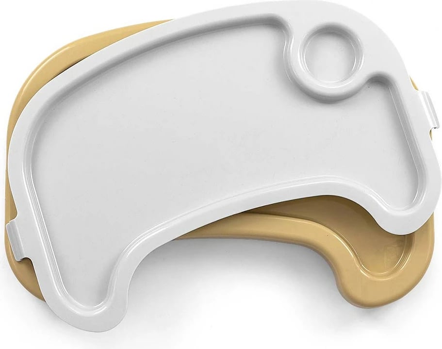 karrige e lartë për ushqim, Milly Mally Bueno, 7 nivele lartësie, shpinore reclinueshme, rripa 5-pikësh, deri 15 kg, 6–36 muaj, bezhë